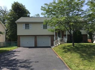 106 Brookhollow Rd, Mountain Top, PA 18707