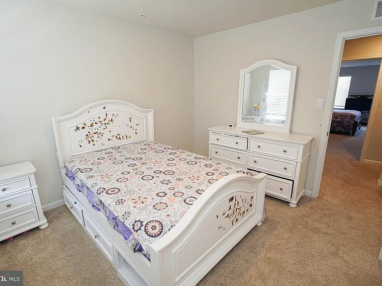 1712 Severn St — Photo 48
