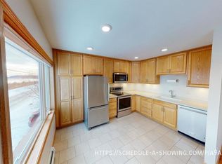 830 S Lake St #4, Marquette, MI 49855