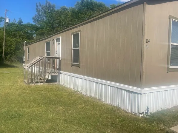 114 N Lucky Ln, Tarboro, NC 27886