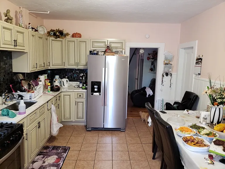 420 Hyde Park Ave — Photo 9