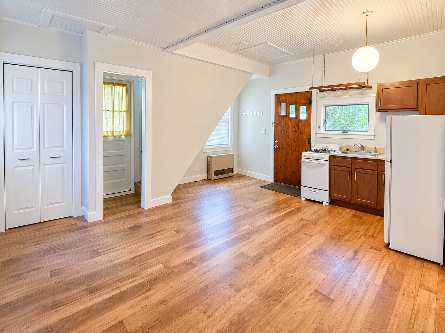 1 bed, $975 — Photo 2