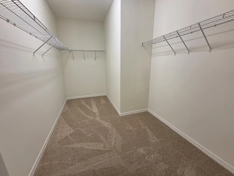 4507 Mediterranean Cir — Photo 16