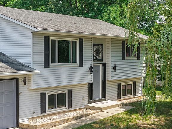 2nd image of 937 Justin Cir