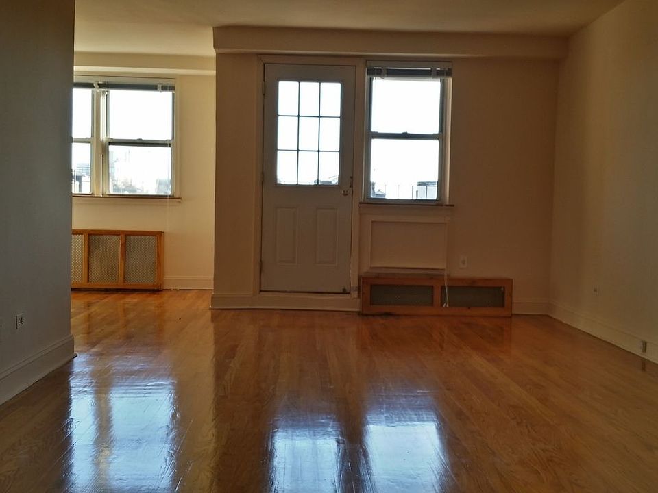 1st image of 8645 St James Ave APT 5H
