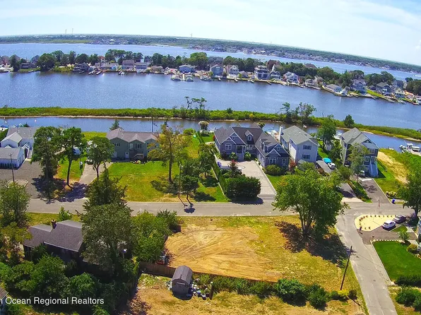 607 Fisherman Place, Brick, NJ 08724