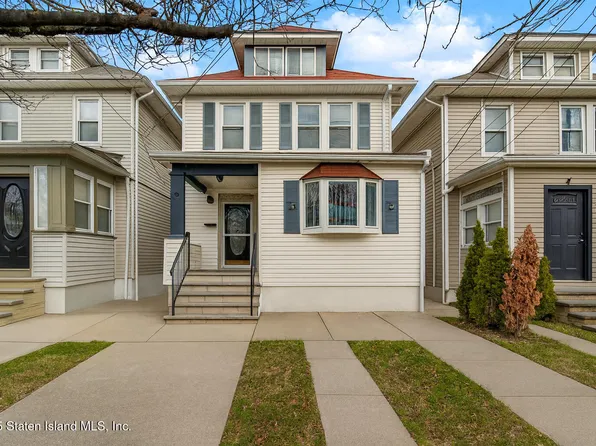 69 New St, Staten Island, NY 10302