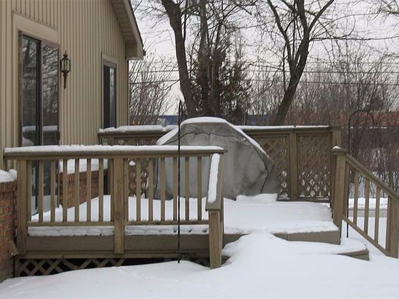 4th image of 41622 Bedford Dr