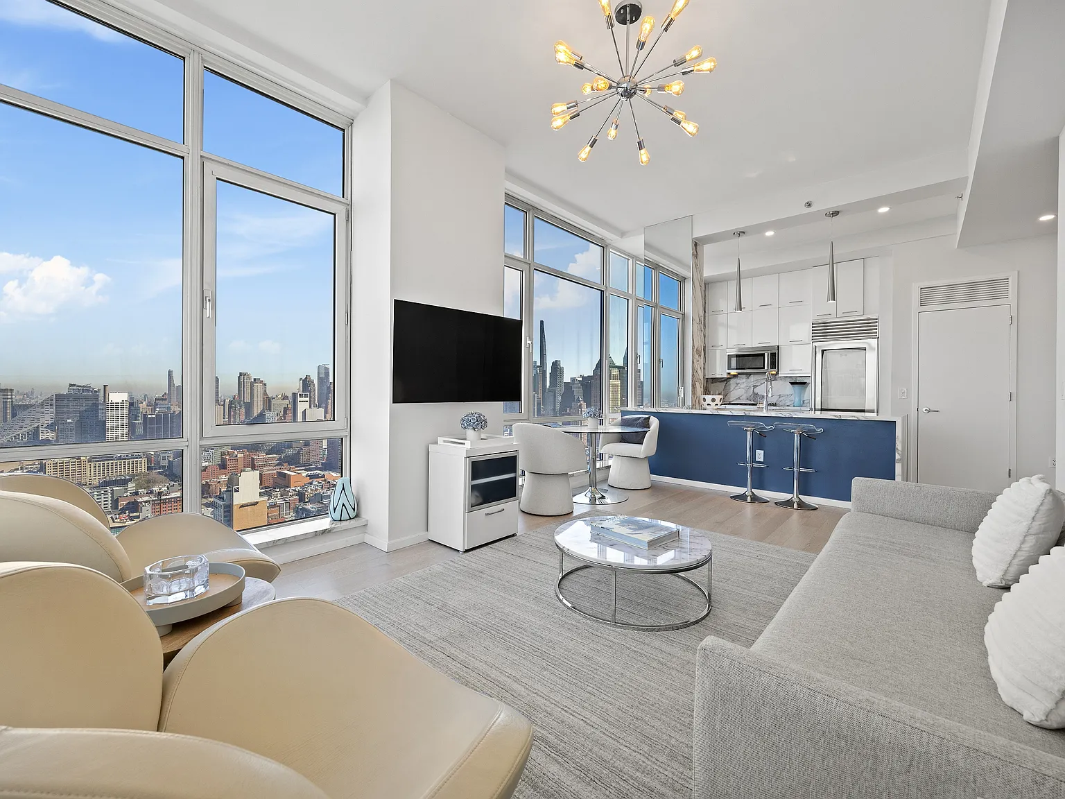 635 West 42nd Street — Photo 4