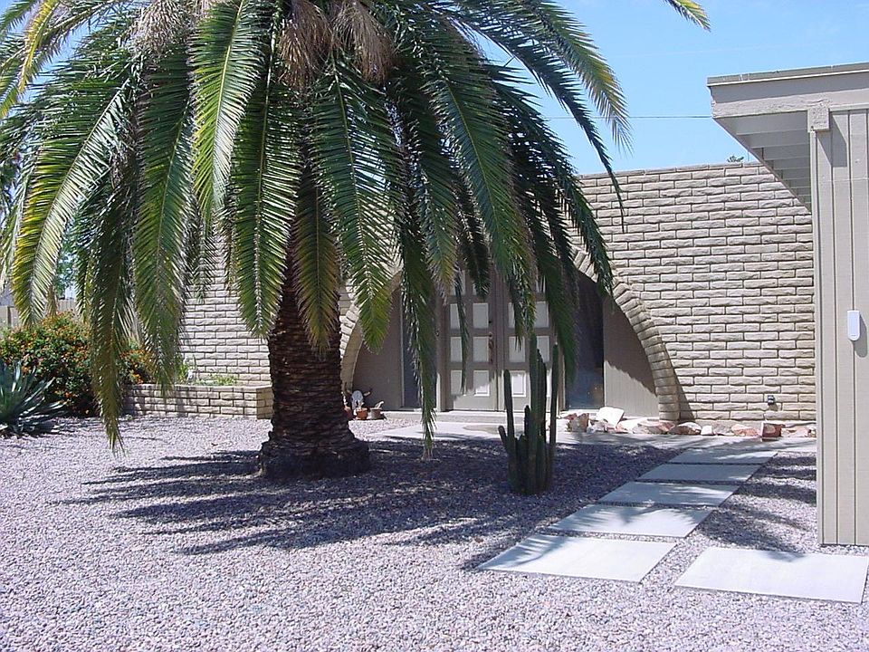 1st image of 3726 E Poinsettia Dr