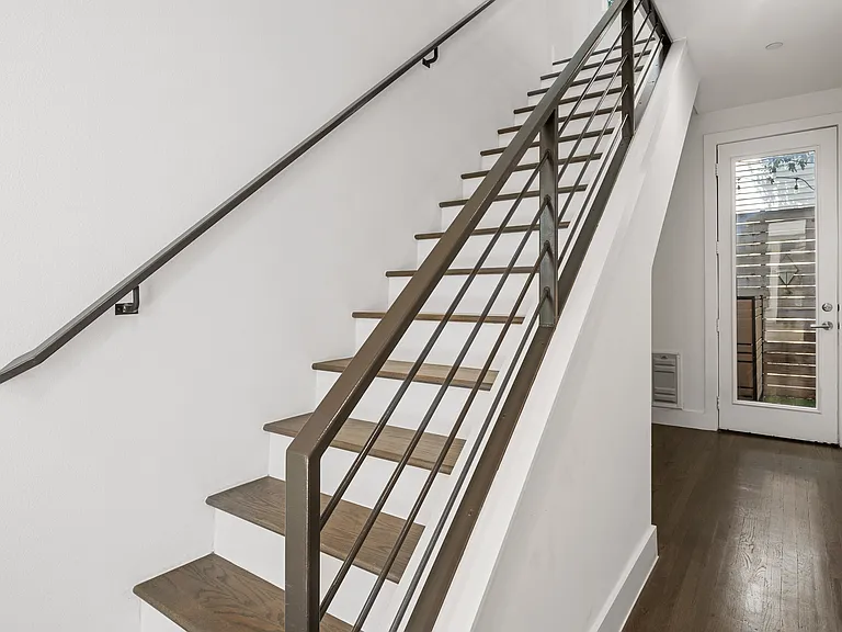 5906 Lindell Ave #101 — Photo 3