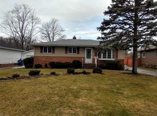 5858 Decker Rd, North Olmsted, OH 44070