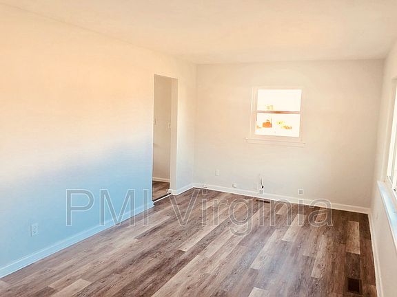 4th image of 107 Bunche Blvd