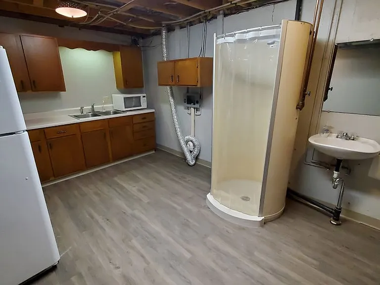 733 Prospect St #1-5 — Photo 10