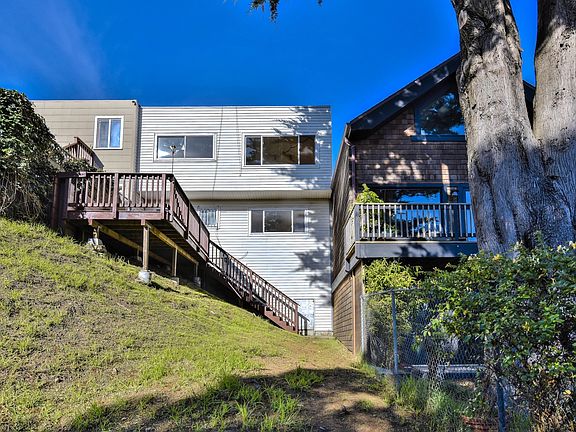 5th image of 157 Thrift St