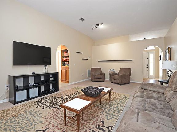 5th image of 438 Woodbury Pines Cir
