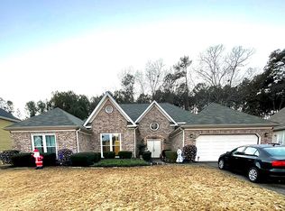 1160 Grace Hadaway Ln, Lawrenceville, GA 30043