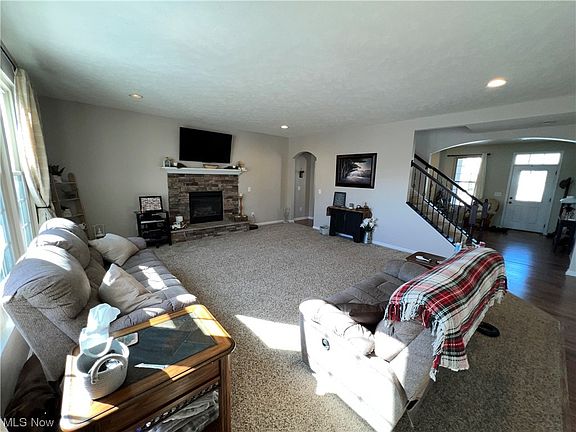 5th image of 3154 Sawmill Ct
