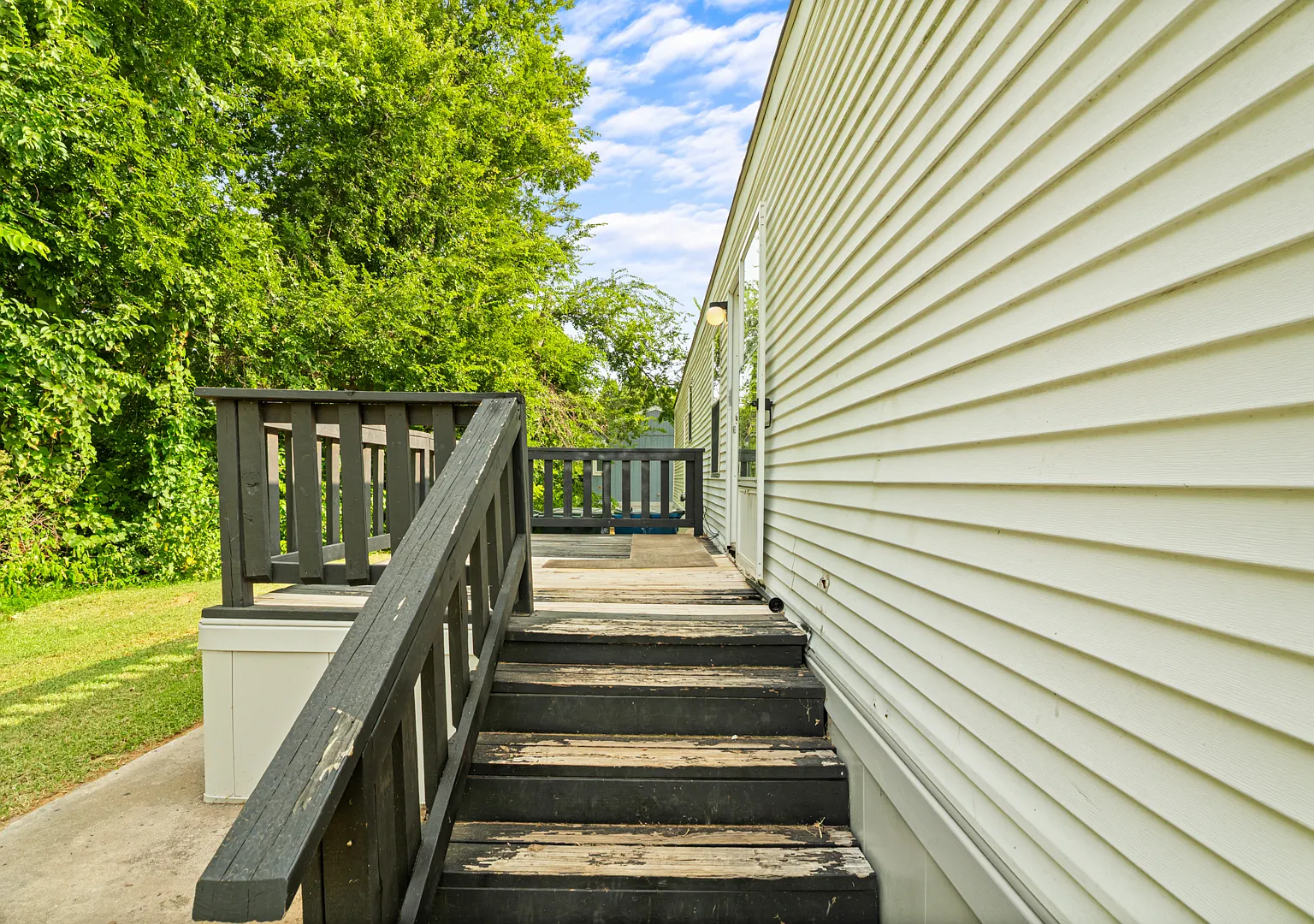 3 bed, 875 sqft, $1,000 — Photo 4