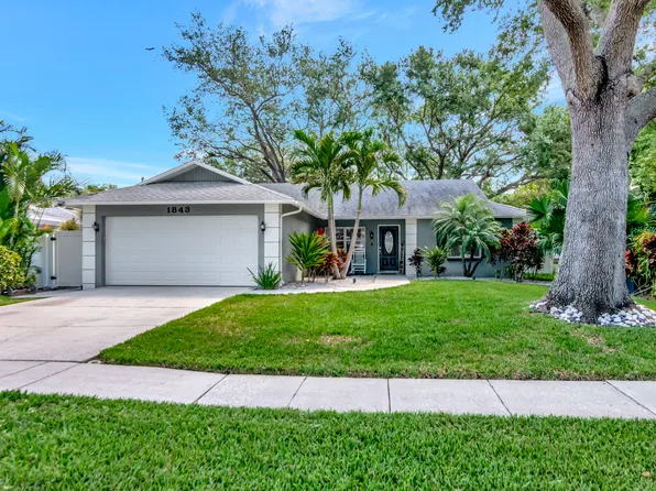 1843 West Dr, Clearwater, FL 33755
