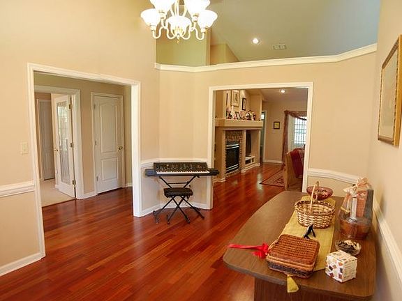 4th image of 5542 Easton Glen Dr