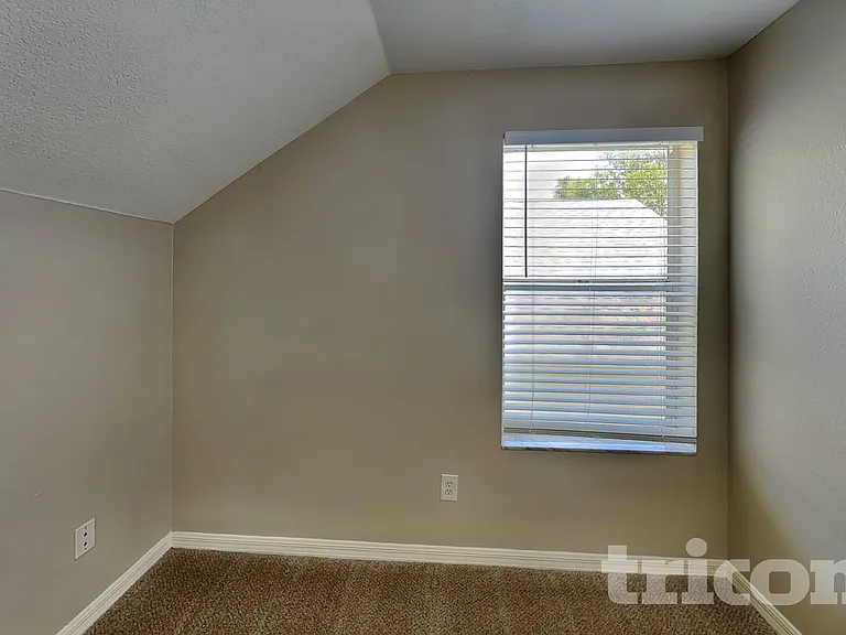 32437 Fish Hook Loop — Photo 11