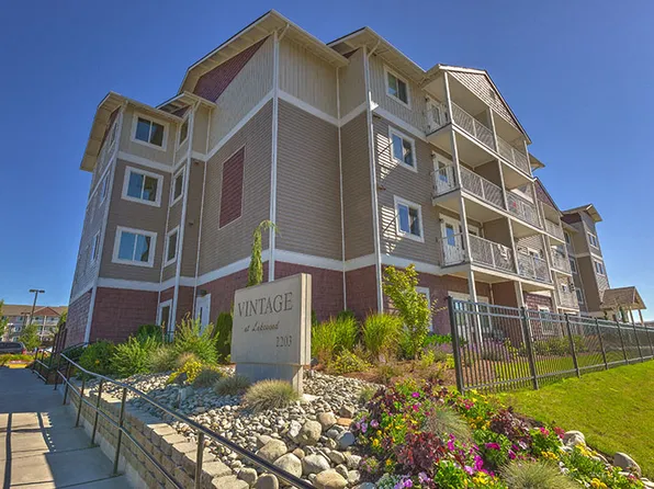 Vintage at Lakewood Seniors