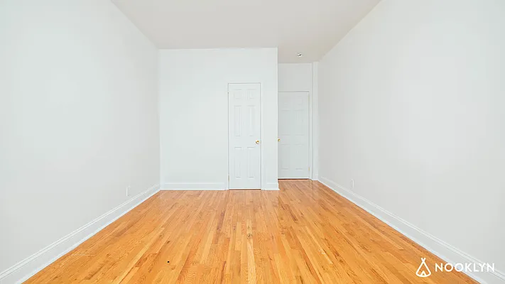 Rented by Nooklyn NYC LLC | media 31