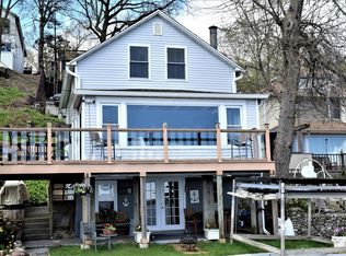 101 Hillside Ct, Fox Lake, IL 60020