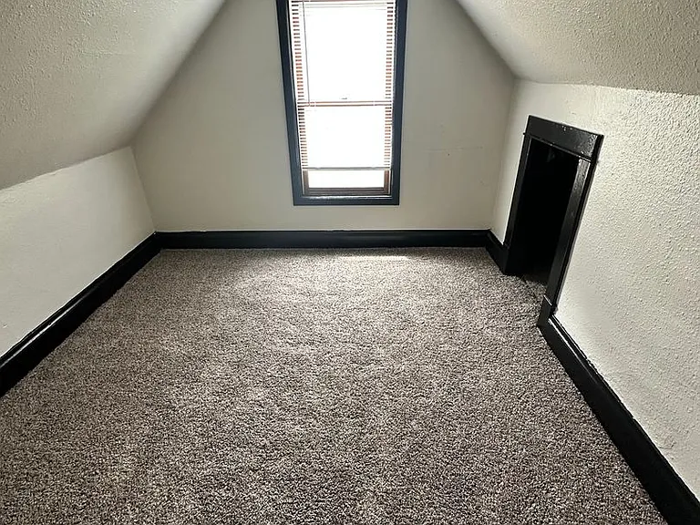 510 Hiawatha — Photo 14