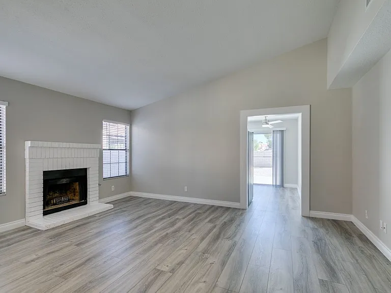 8292 Palmada Dr — Photo 7