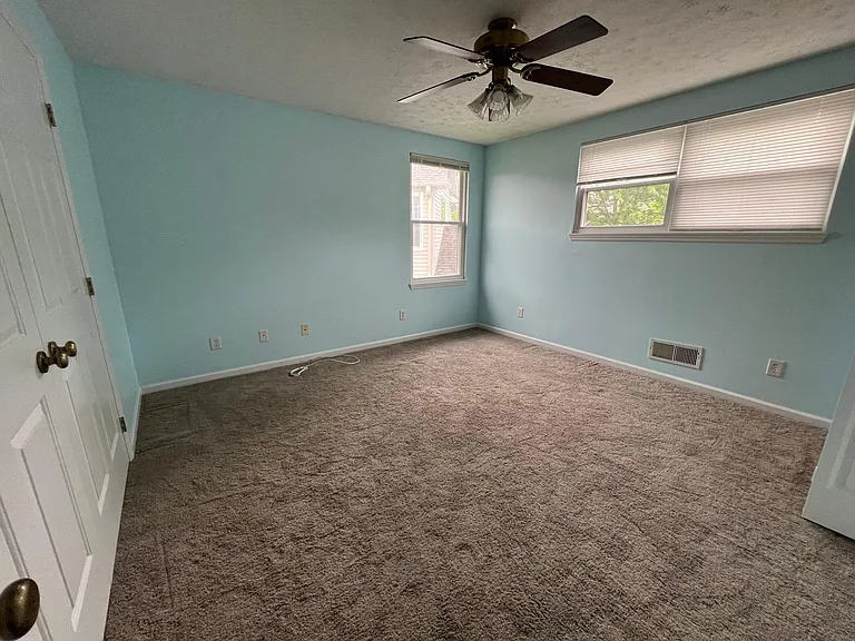 709 Smugglers Notch Dr — Photo 34