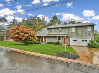 129 Frangorma Dr, Trucksville, PA 18708