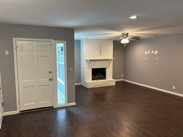 8000 Pinedale Cv #B — Photo 2