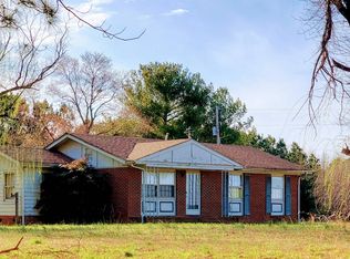 8475 Low Ground Rd, Emporia, VA 23847