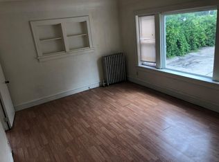 920 N 37th St #4, Milwaukee, WI 53208