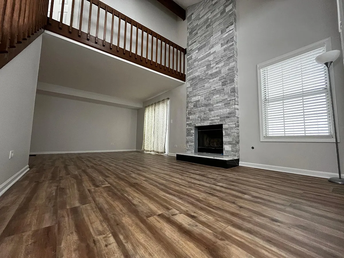 Building Photo - 3002 Anton Dr
