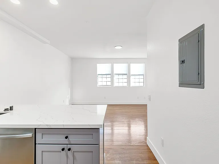 1827 N Wilcox Ave — Photo 20