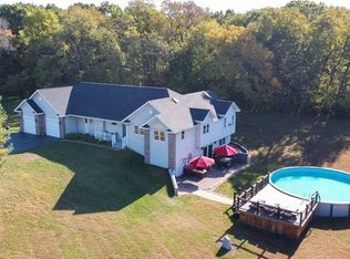 879 E Equestrian Pointe Dr, Oregon, IL 61061