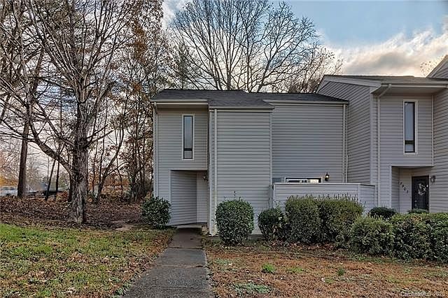 1st image of 7901 Princess Ann Dr