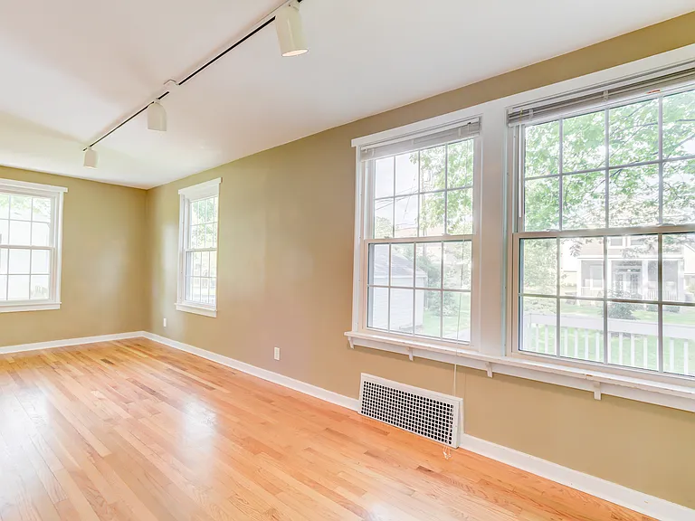 103 Oberlin Ct — Photo 18