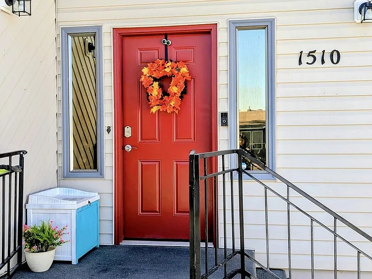 S Lakeway Dr — Photo 10