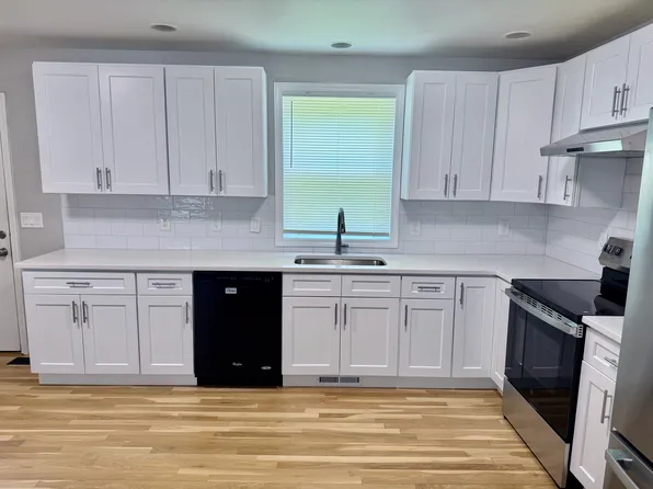 40 Oil Mill Rd #A, Danbury, CT 06810