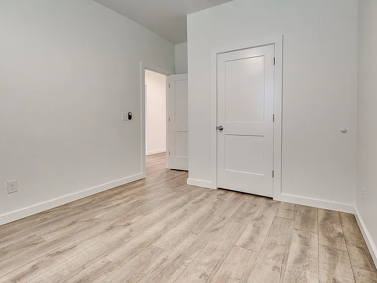 1324 NE 8th St — Photo 19