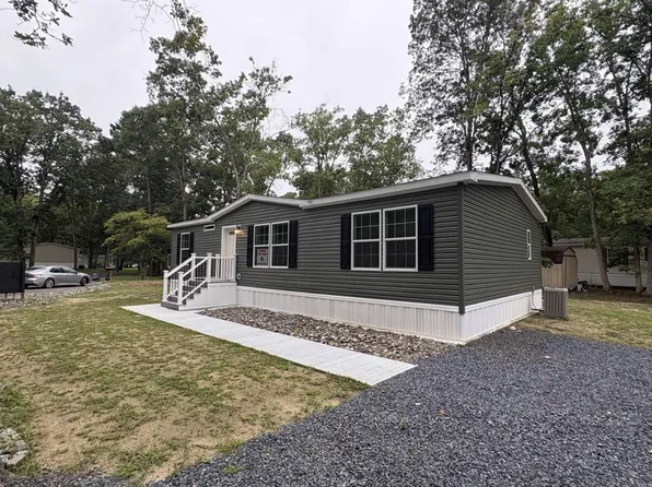 14B Oakview Dr, Shamong, NJ 08088