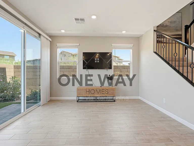 5832 E Rose Garden Ln — Photo 6