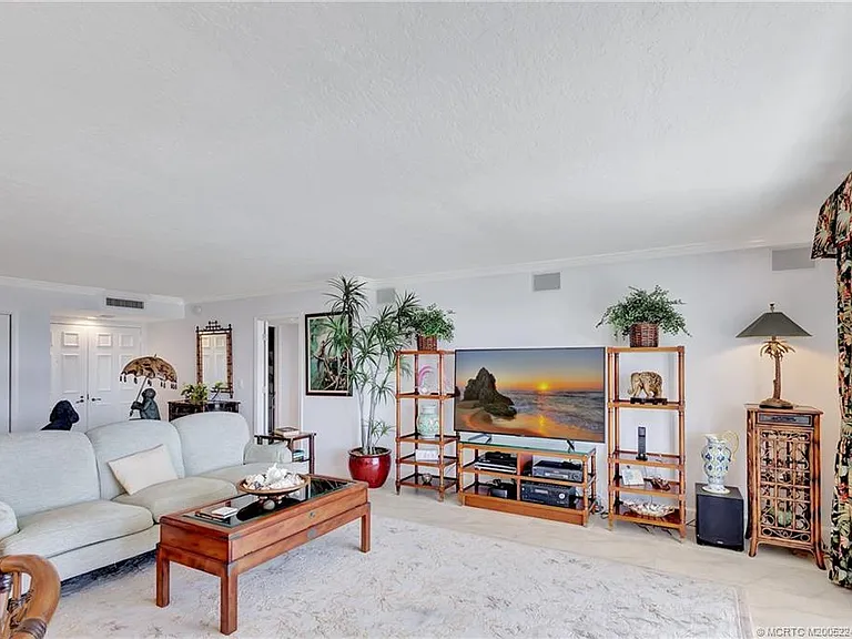 500 Ocean Dr #W-11 — Photo 10