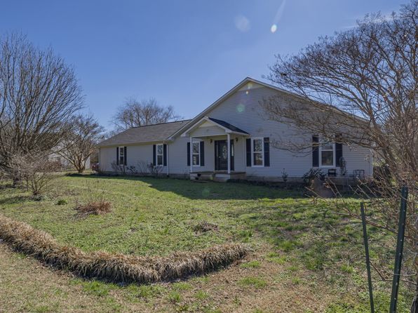 64 Flintville Rd, Flintville, TN 37335
