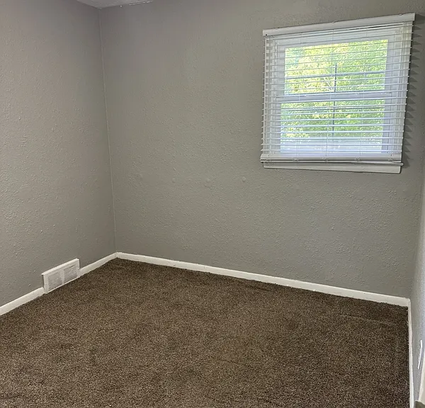 20246 Bloom St — Photo 8