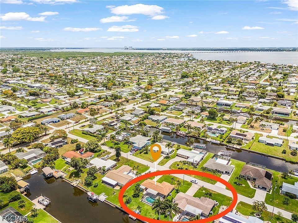 1st image of 3022 SE 17th Pl